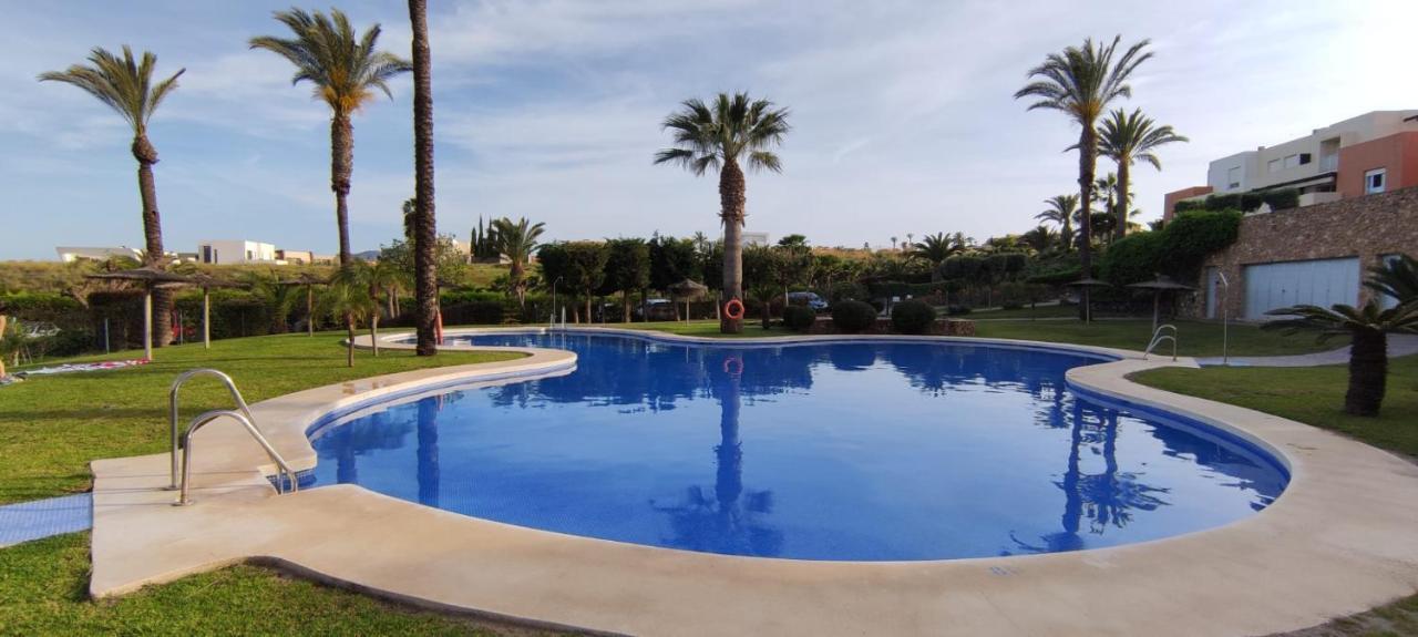 Luminoso Y Tranquilo Apartamento Con Jardin En Campo De Golf Valle Del Este เบรา ภายนอก รูปภาพ